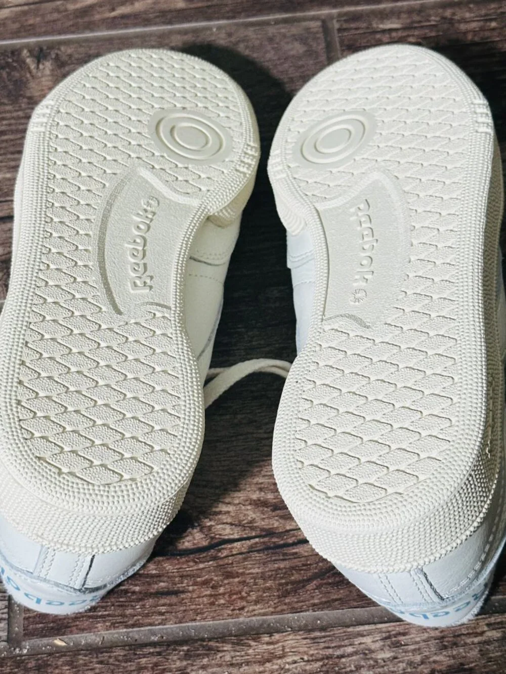 REEBOK Classic Tennis Shoes White Leather Sneakers Women's Size 6